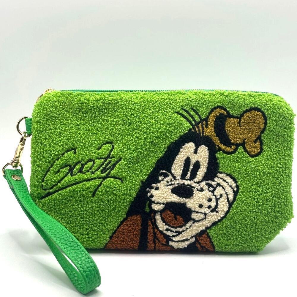 Disney's Goofy Wristlet, Coin Purse, Wallet, Embroidery & Vegan Leather -New